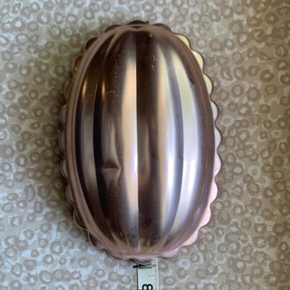 LOT of 7 Copper Colored Tin Molds – Display or Kitchen - Picture 8 of 15